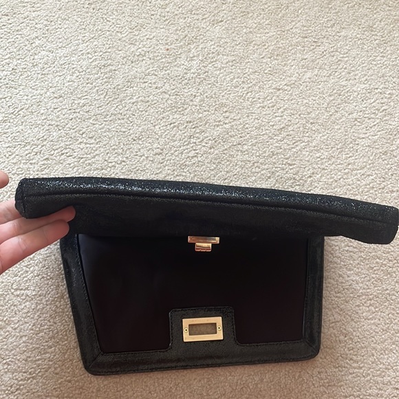 Danier leather clutch - Picture 6 of 7